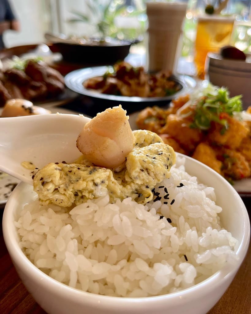 台中必吃的台式美食料理餐廳!餐點真的很好吃!裝潢也很文青風啊!