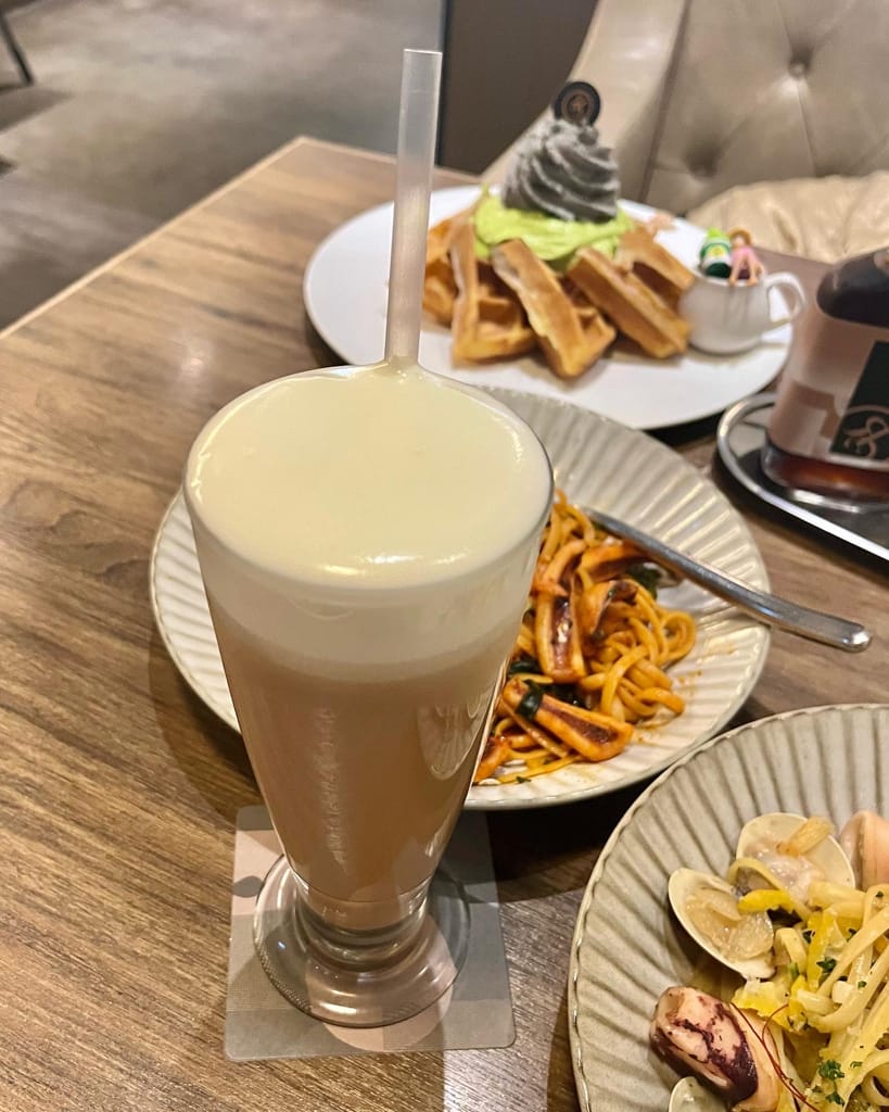 台中美食|台中咖啡廳美食|黑浮咖啡