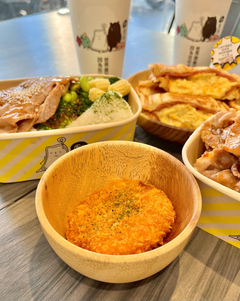 台中美食台中北區科博館附近平價美食[厭世夯肉]