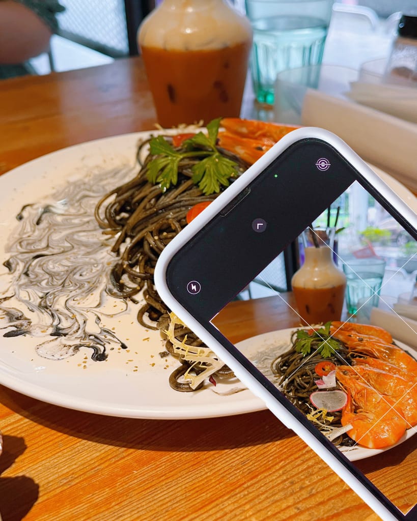 隱身在車來人潮的台灣大道上緊鄰台中科博館美食餐廳[禾間糧倉］，