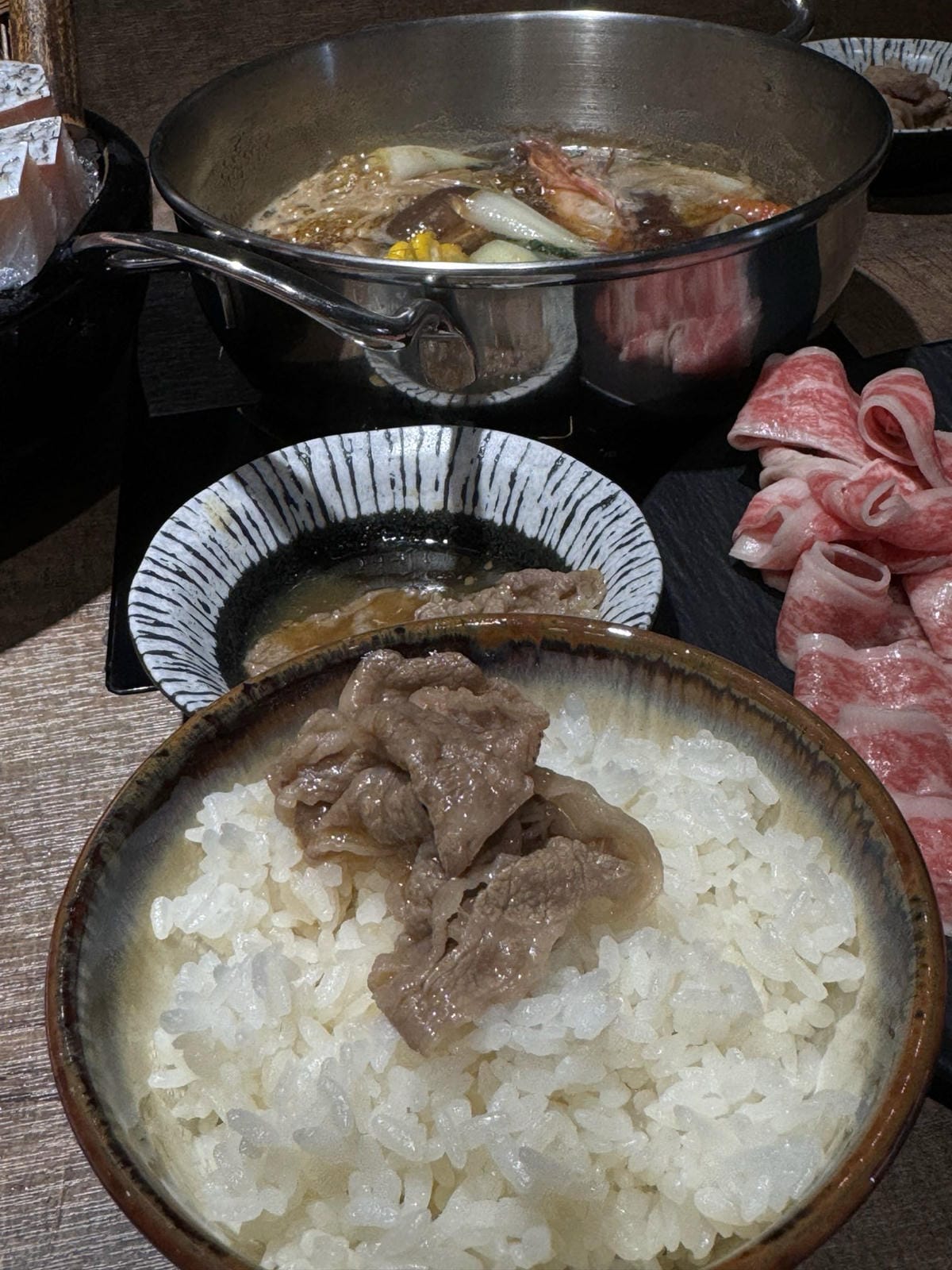 ［台中美食］台中大里軟體科技園區低調的日本風格鍋｛与任和牛鍋