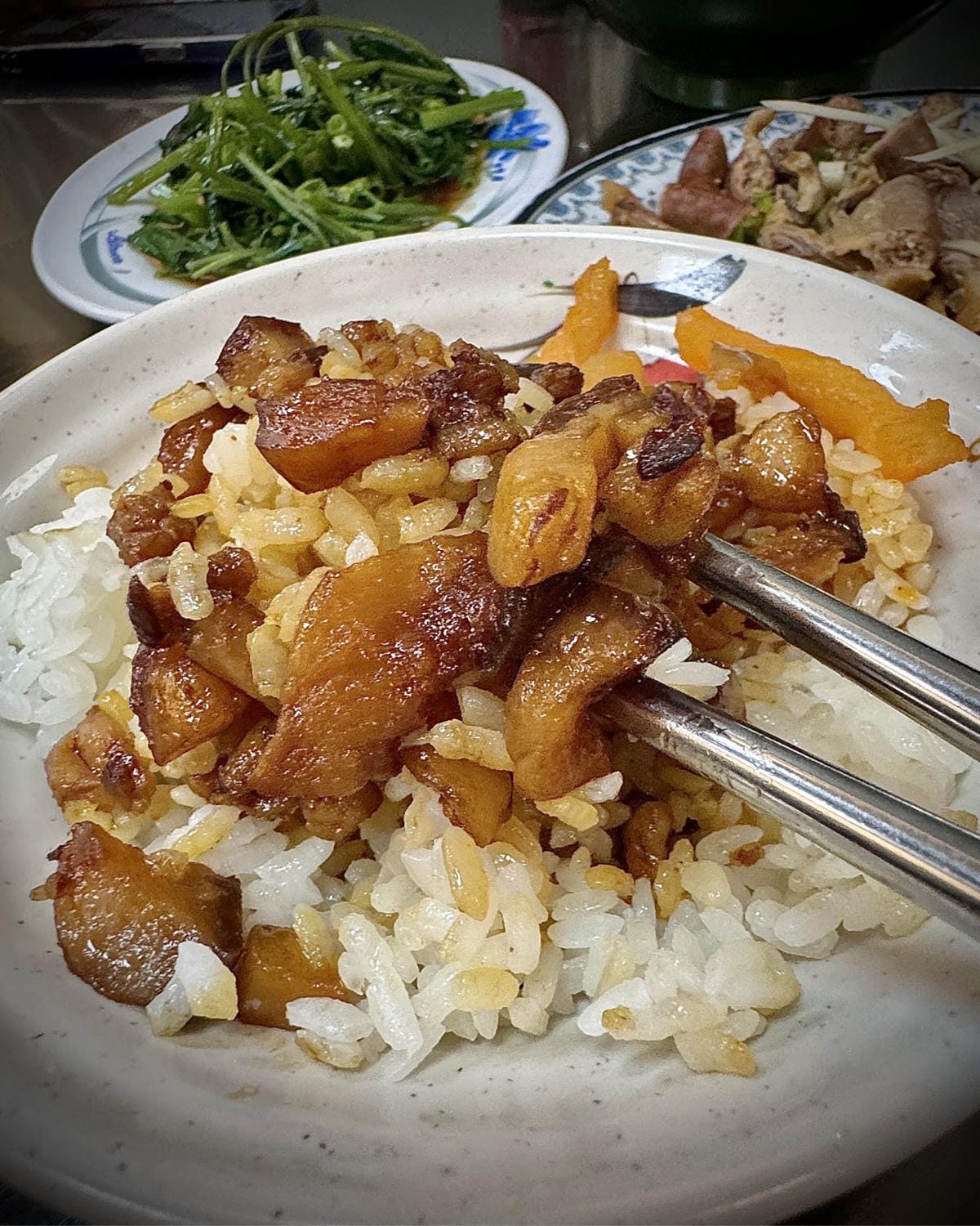 台中海線大甲鎮瀾宮週邊平價銅板美食［特食豐原排骨酥麵］