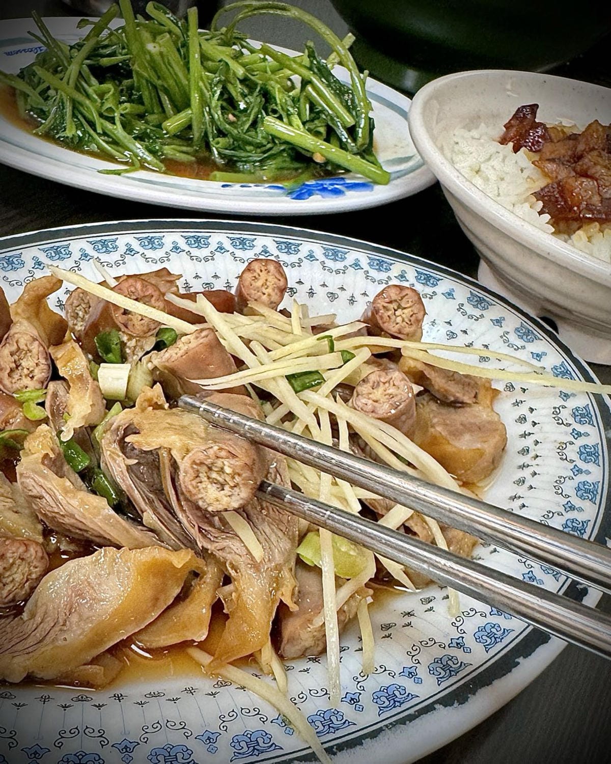 台中海線大甲鎮瀾宮週邊平價銅板美食［特食豐原排骨酥麵］