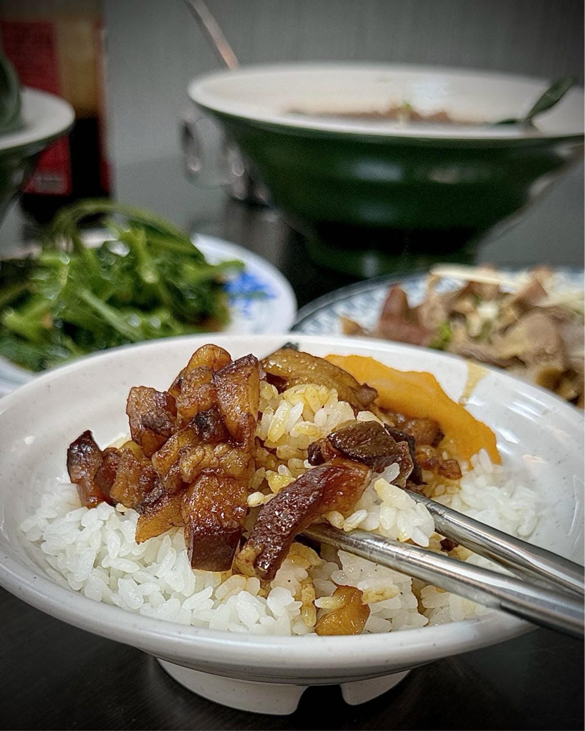 台中海線大甲鎮瀾宮週邊平價銅板美食［特食豐原排骨酥麵］
