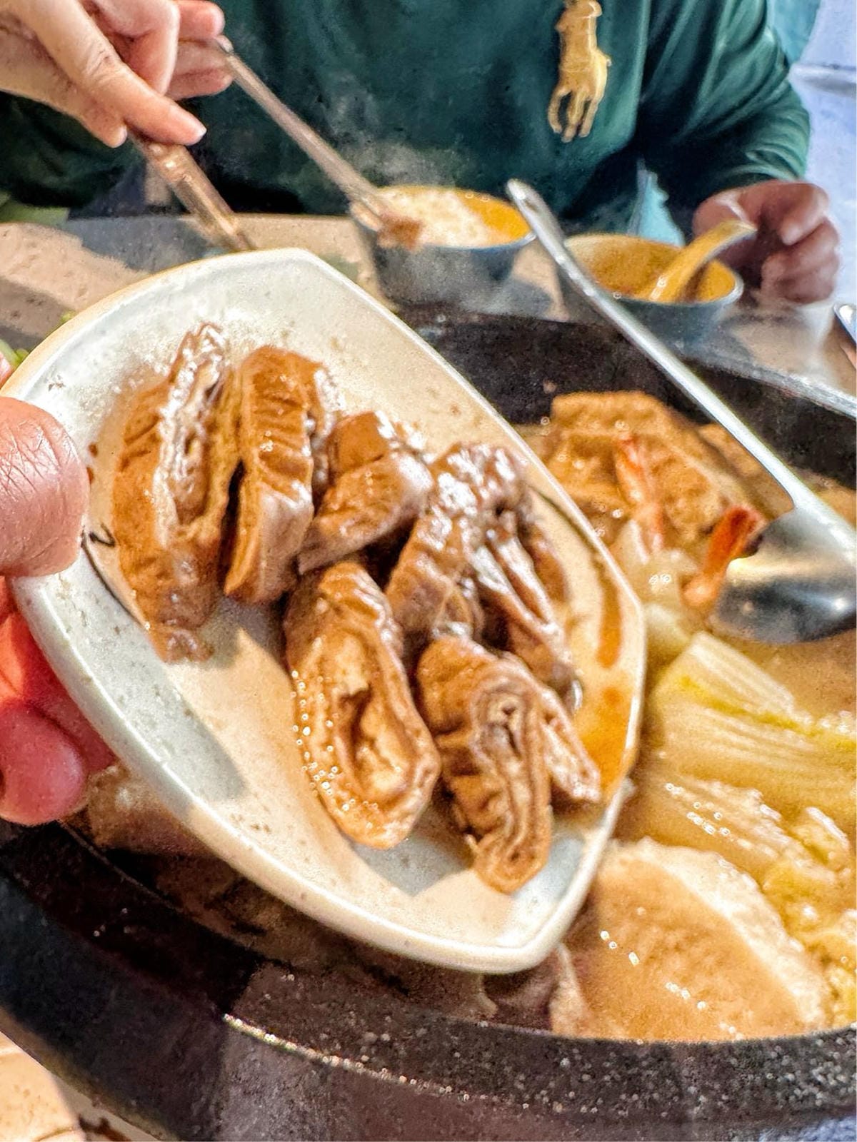 火鍋控不能錯過的石頭火鍋餐廳!台中西區美食誠品綠園道附近的[ 火鍋控不能錯過的石頭火鍋餐廳!台中西區美食誠品綠園道附近的[