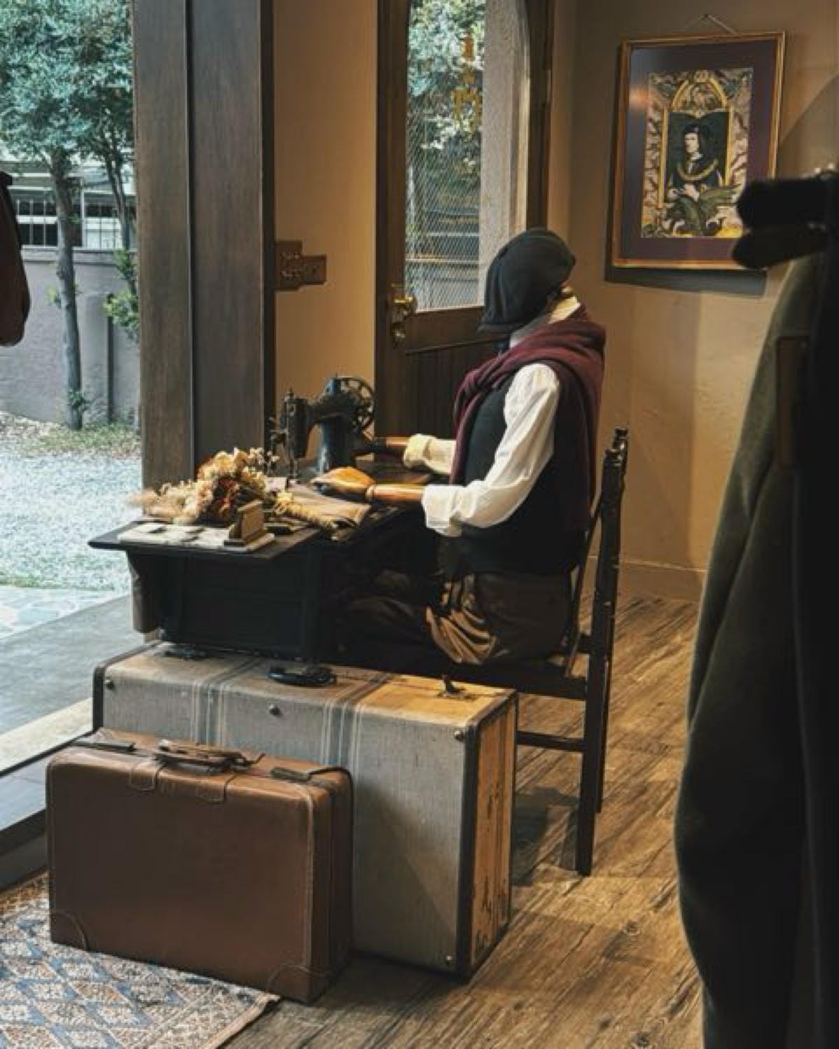 臺中西區藏身在西裝店裡的咖啡館Laio Coffee 復古時 臺中西區藏身在西裝店裡的咖啡館Laio Coffee 復古時