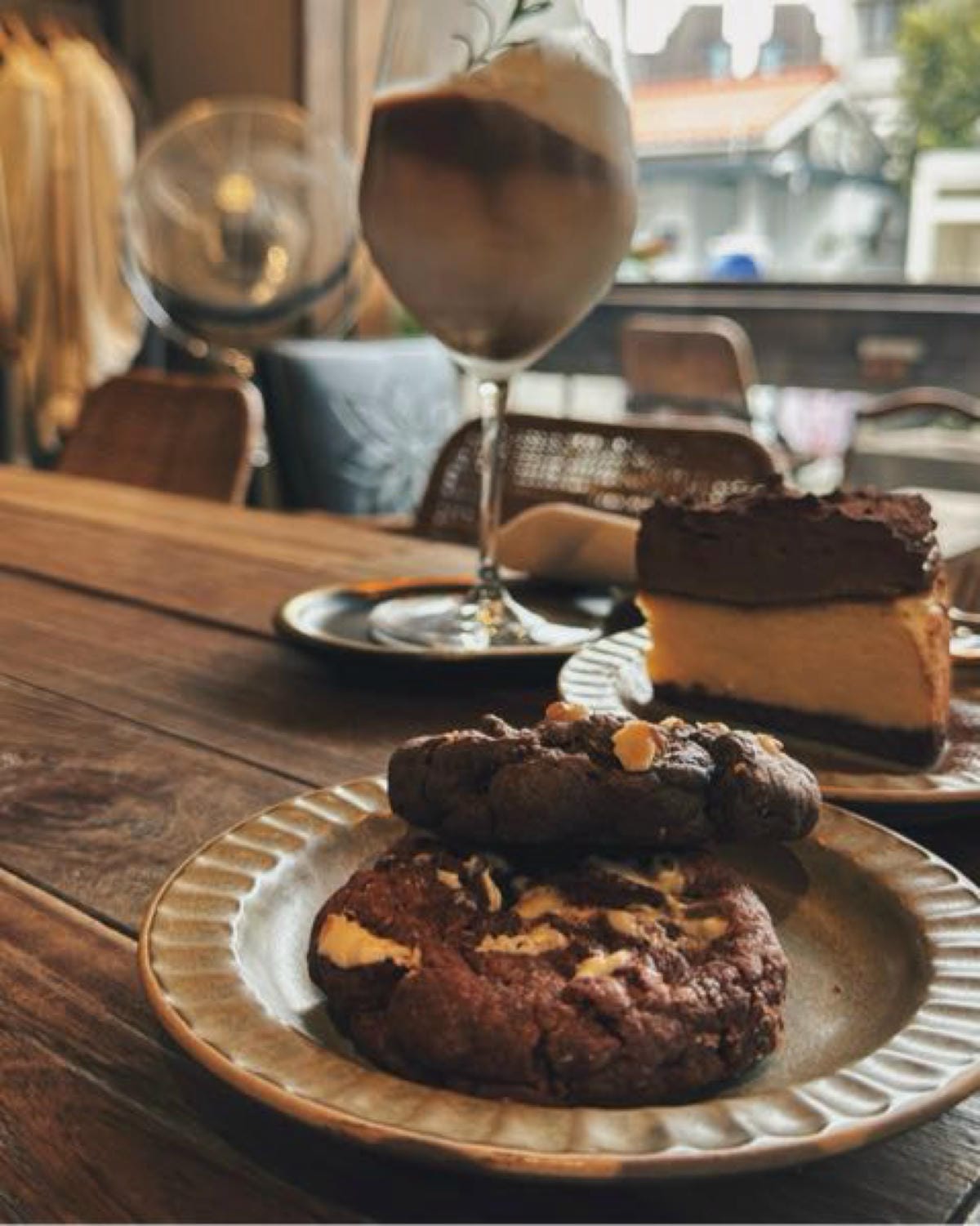 臺中西區藏身在西裝店裡的咖啡館Laio Coffee 復古時 臺中西區藏身在西裝店裡的咖啡館Laio Coffee 復古時