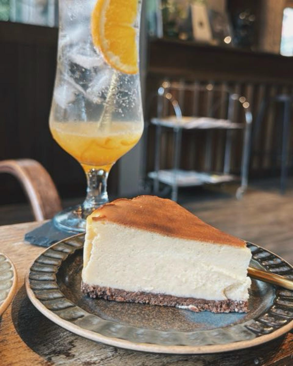 臺中西區藏身在西裝店裡的咖啡館Laio Coffee 復古時 臺中西區藏身在西裝店裡的咖啡館Laio Coffee 復古時