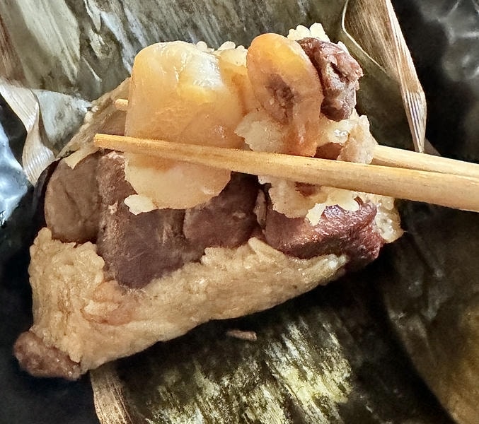 2026端午必搶!冊子油飯「精品級肉粽」回歸:松露、韓式炸雞新口味超驚艷!早鳥9折快手刀🏃♀️ - 第14張圖 2026端午必搶!冊子油飯「精品級肉粽」回歸:松露、韓式炸雞新口味超驚艷!早鳥9折快手刀🏃♀️