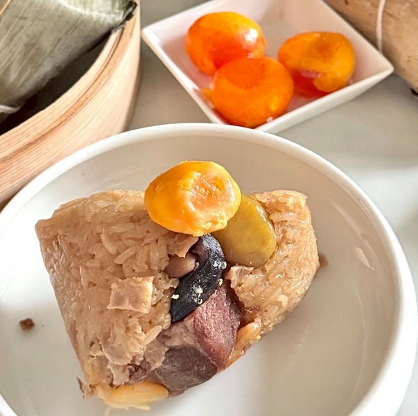 2026端午必搶!冊子油飯「精品級肉粽」回歸:松露、韓式炸雞新口味超驚艷!早鳥9折快手刀🏃♀️ - 第19張圖 2026端午必搶!冊子油飯「精品級肉粽」回歸:松露、韓式炸雞新口味超驚艷!早鳥9折快手刀🏃♀️