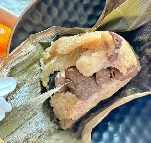 2026端午必搶!冊子油飯「精品級肉粽」回歸:松露、韓式炸雞新口味超驚艷!早鳥9折快手刀🏃♀️ - 第13張圖 2026端午必搶!冊子油飯「精品級肉粽」回歸:松露、韓式炸雞新口味超驚艷!早鳥9折快手刀🏃♀️
